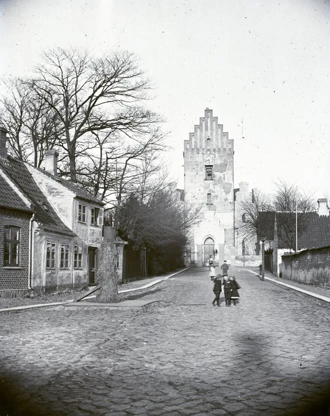 11.8 St. Heddinge kirke.