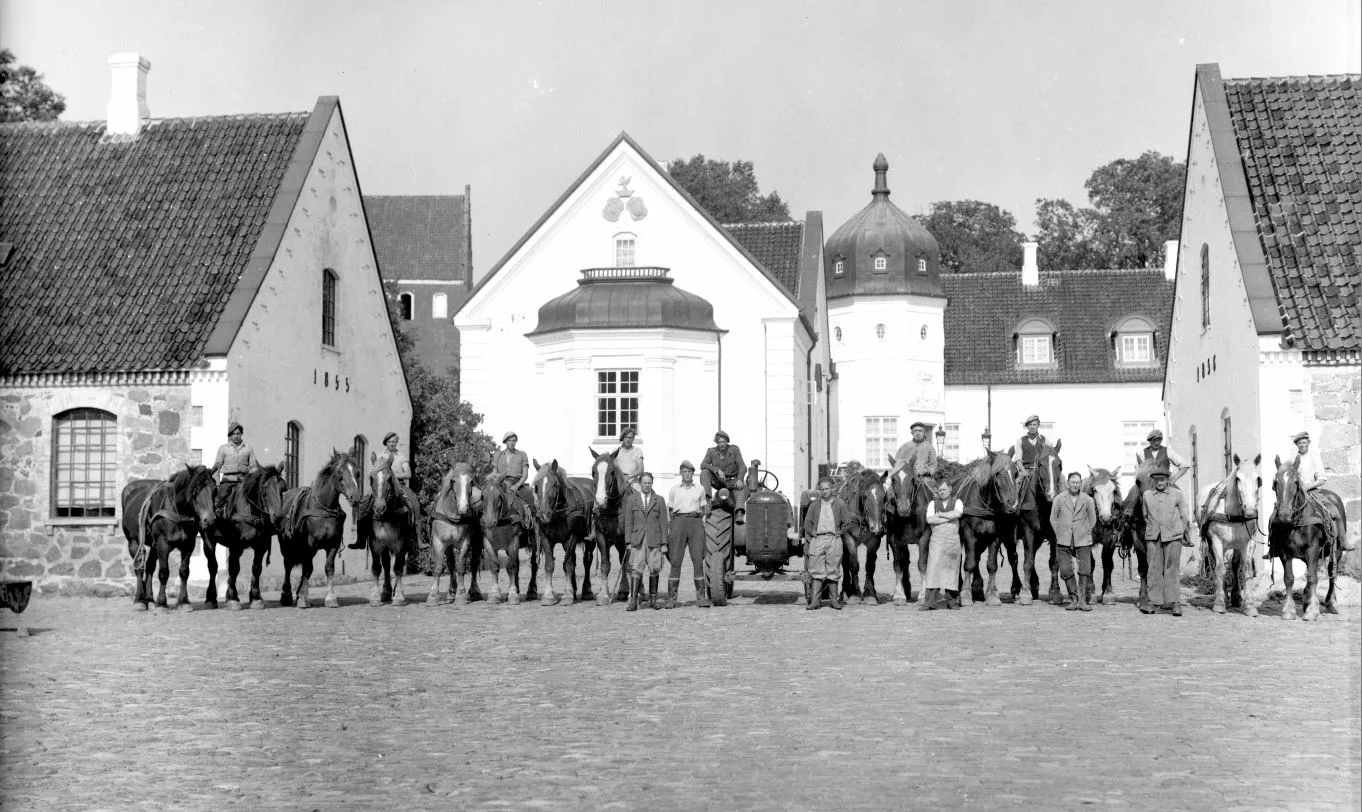 12.8 Hørby gods, år 1948.