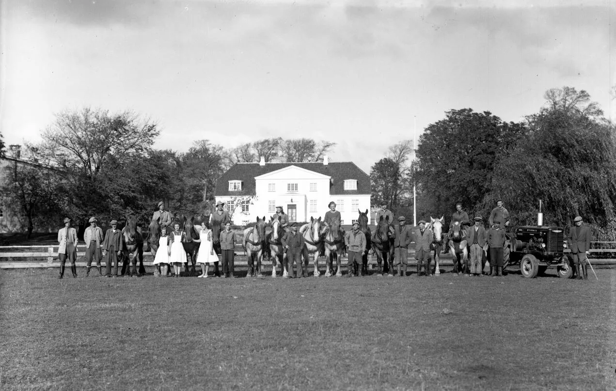 14.7 Lautrupgård år 1948.