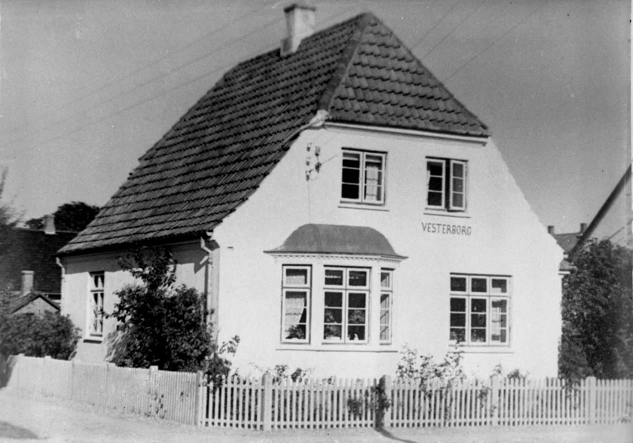 56.21 Vestergade 8, Viby.