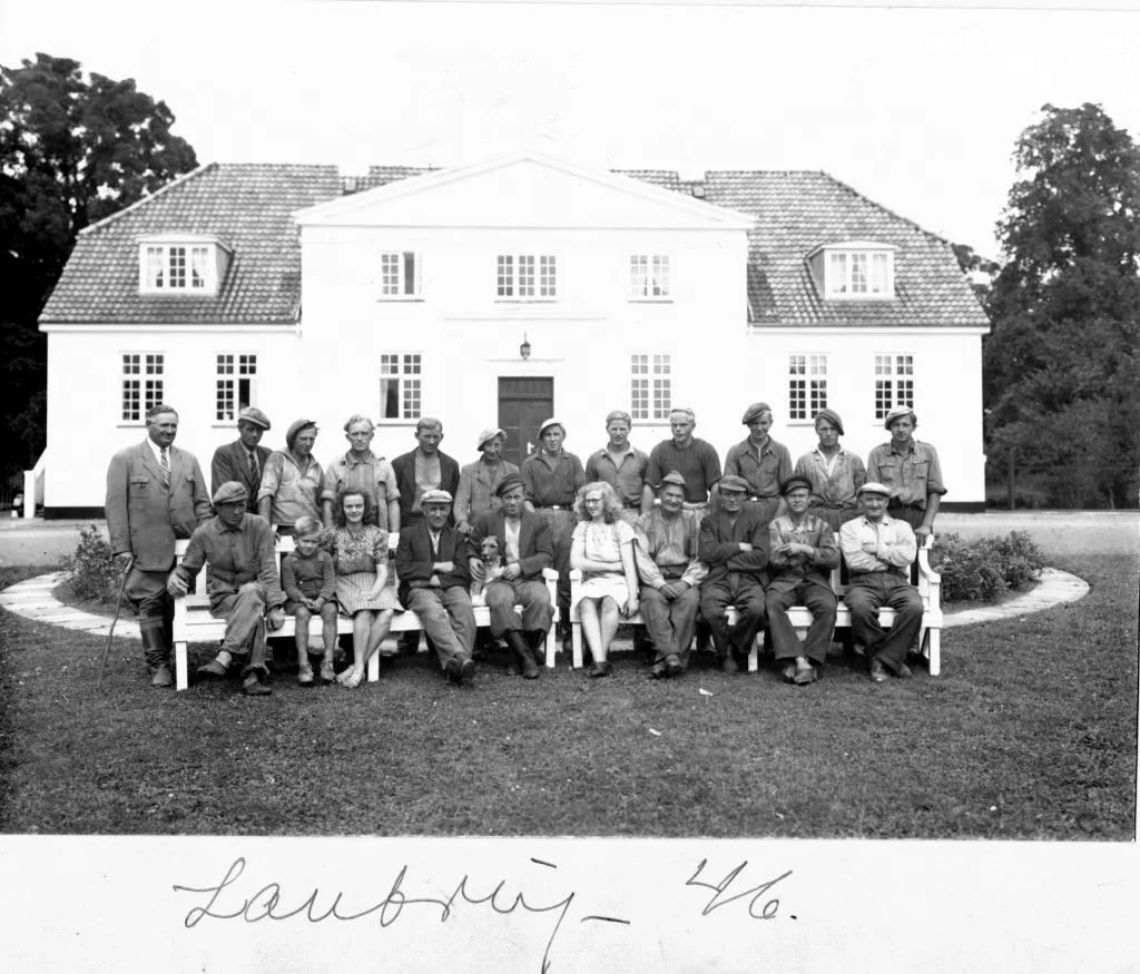 71.67 Lautrupgård 1946.