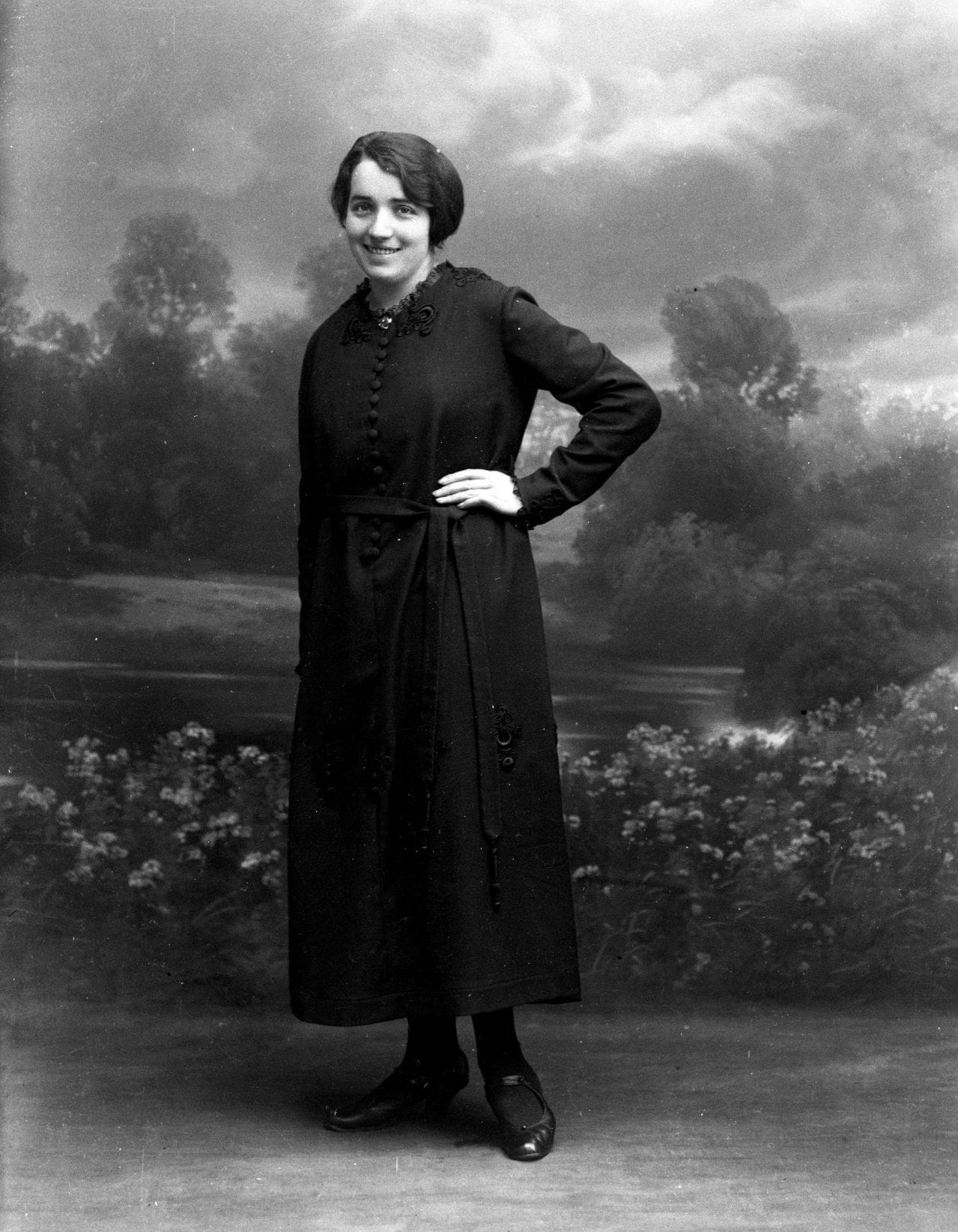 73.17 73.17 Helga Margrethe Nielsigne Knudsen, f. 27.8 1896 - Gift med Marius.