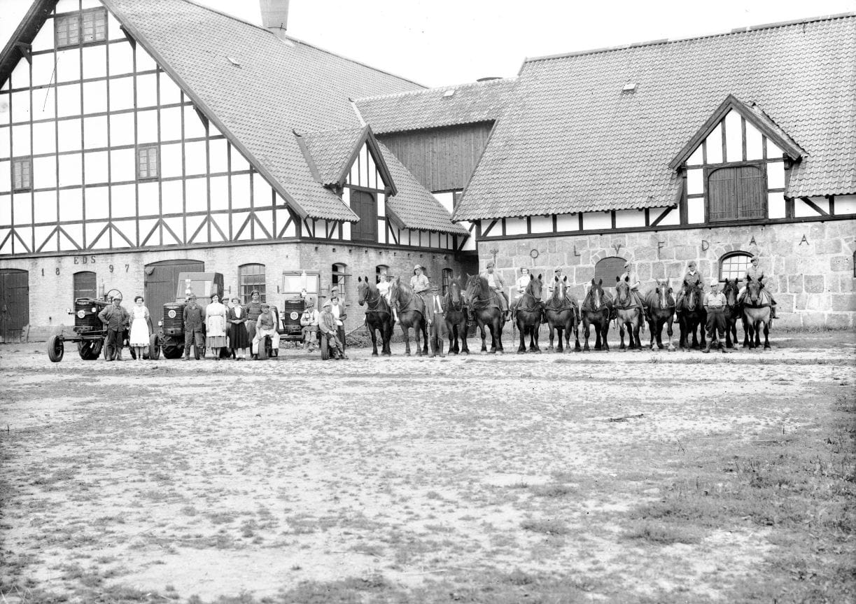 385.11 Holmegård gods år 1952