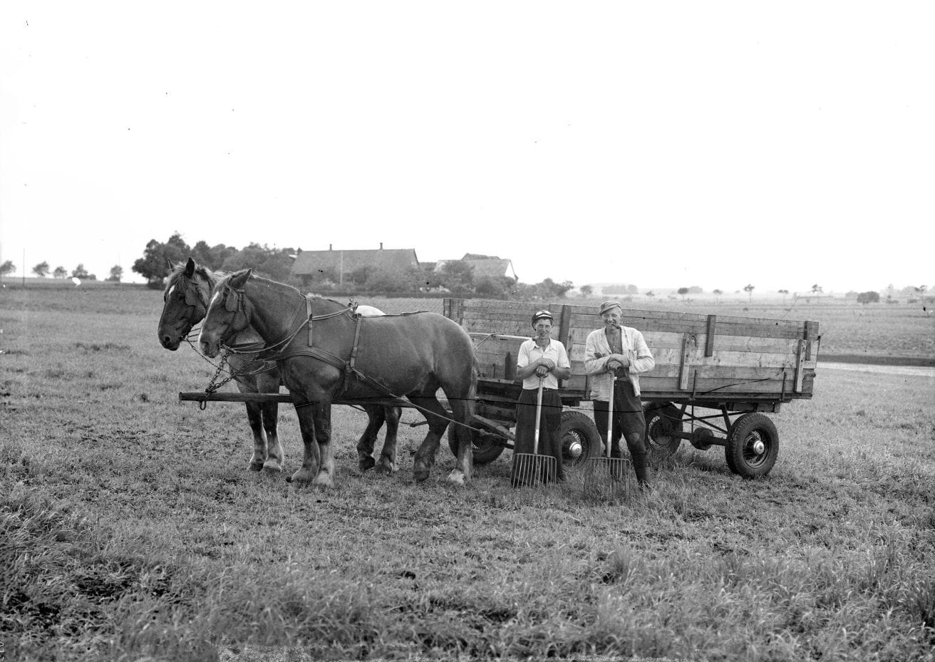 412.8 412.8 år 1945