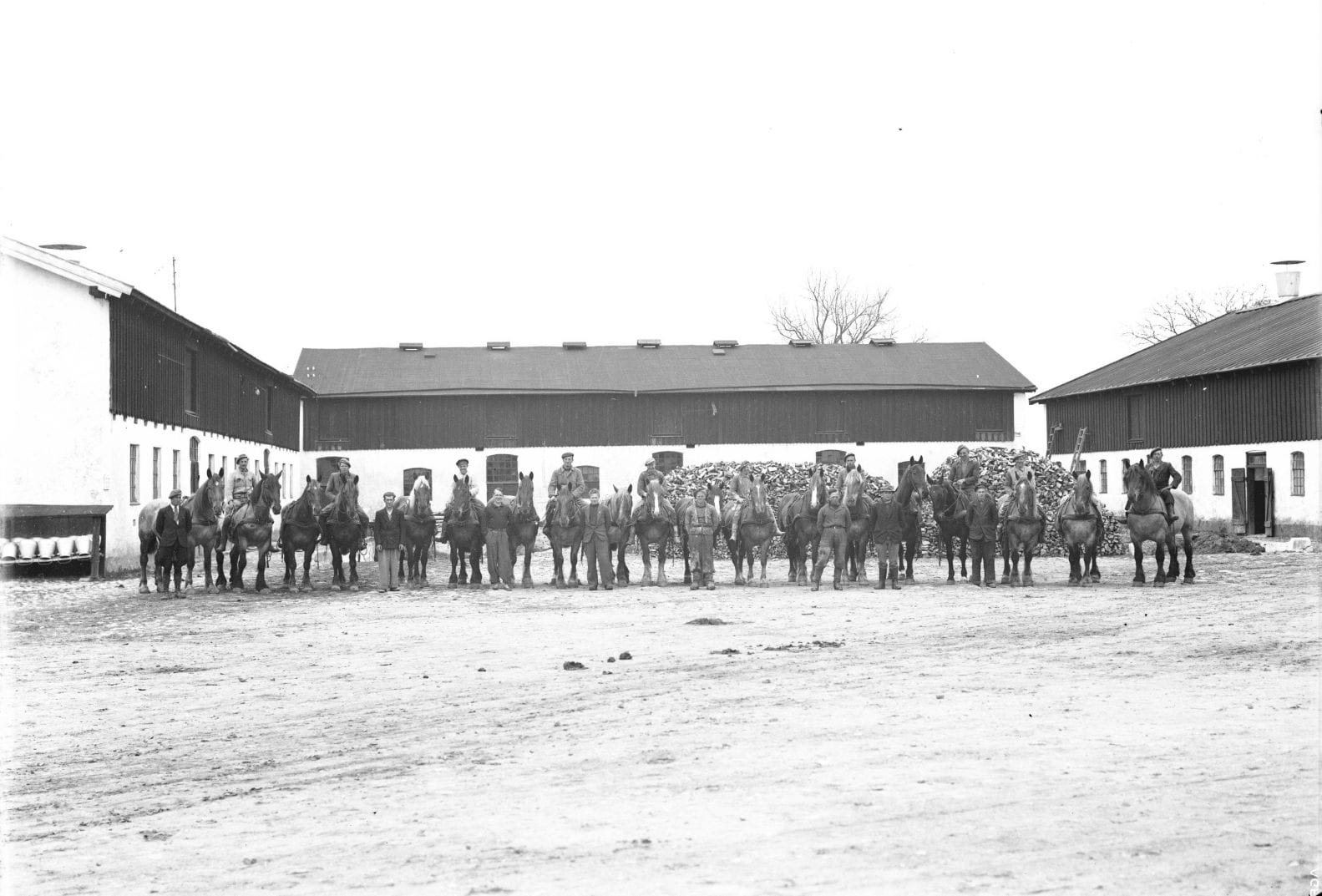 415.9 Sofiedal år 1944