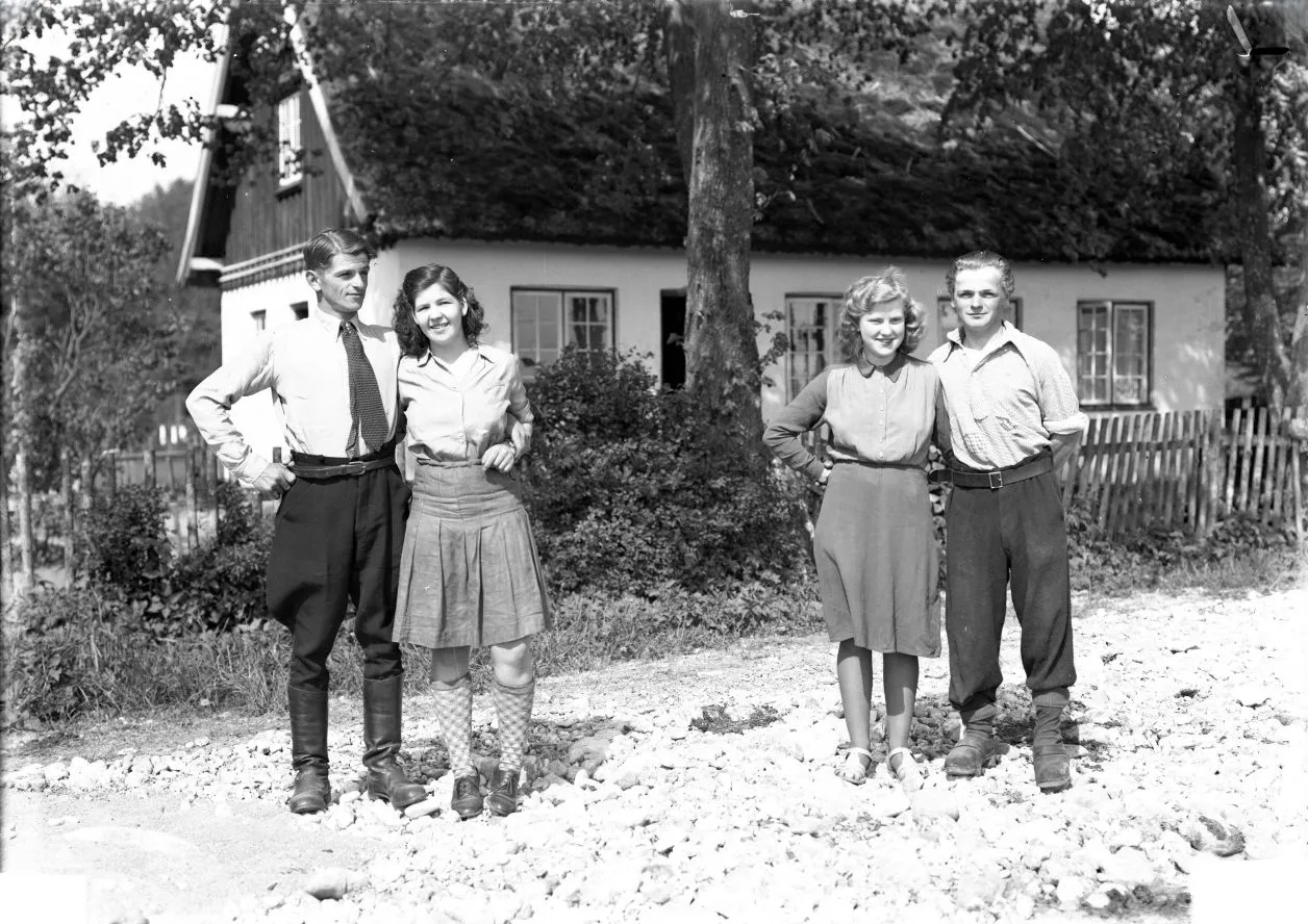 419.11 Havehuset ved Svenstrup gods år 1943